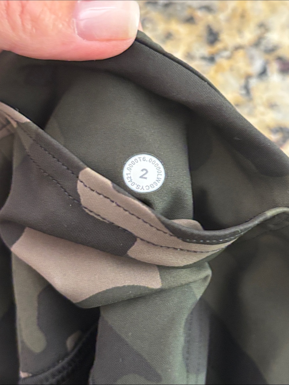 Lululemon Fast and Free High-Rise Leggings – Incognito Camo Gator Green - Picture 7 of 8